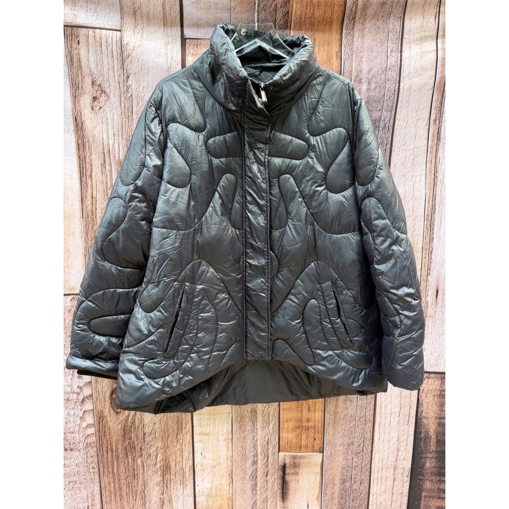 Universal Standard Abstract Quilted Puffer Jacket Black Winter Plus Size Modern